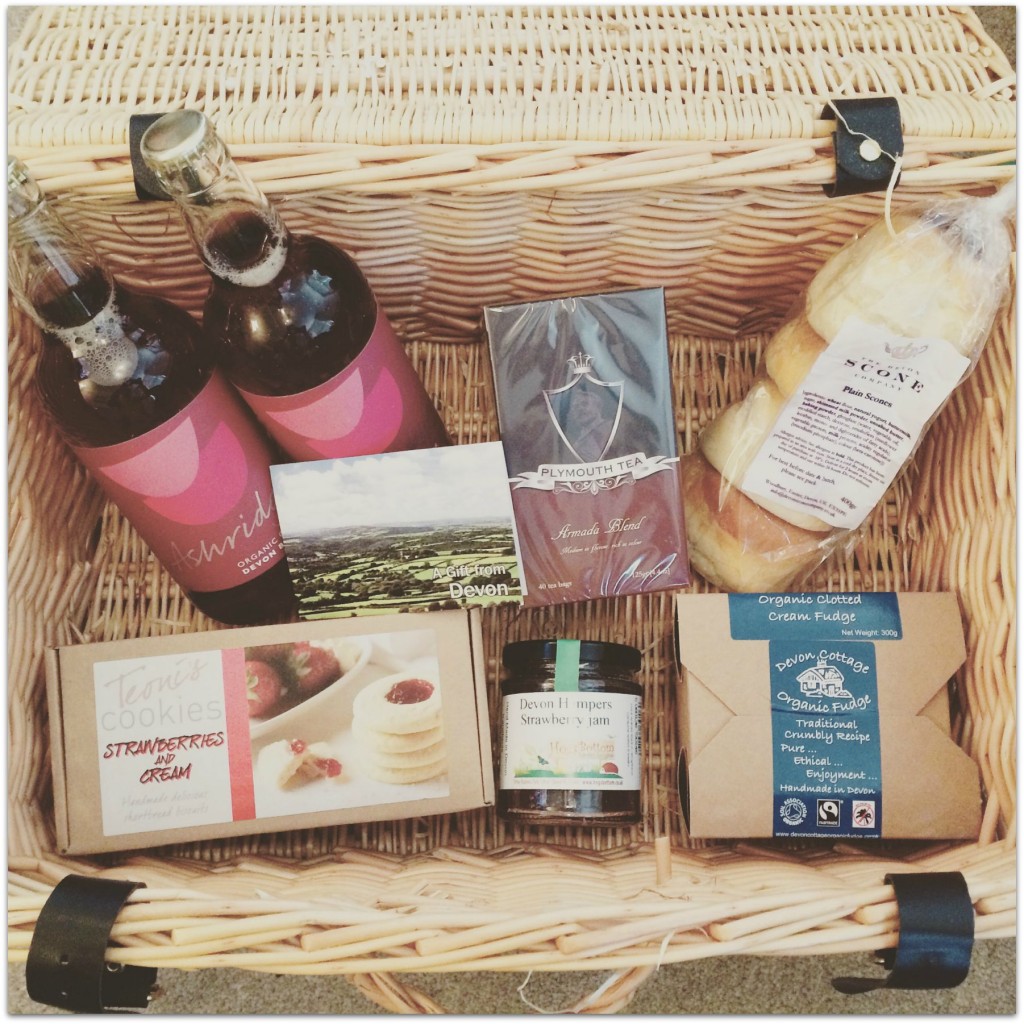 Devon afternoon tea hamper