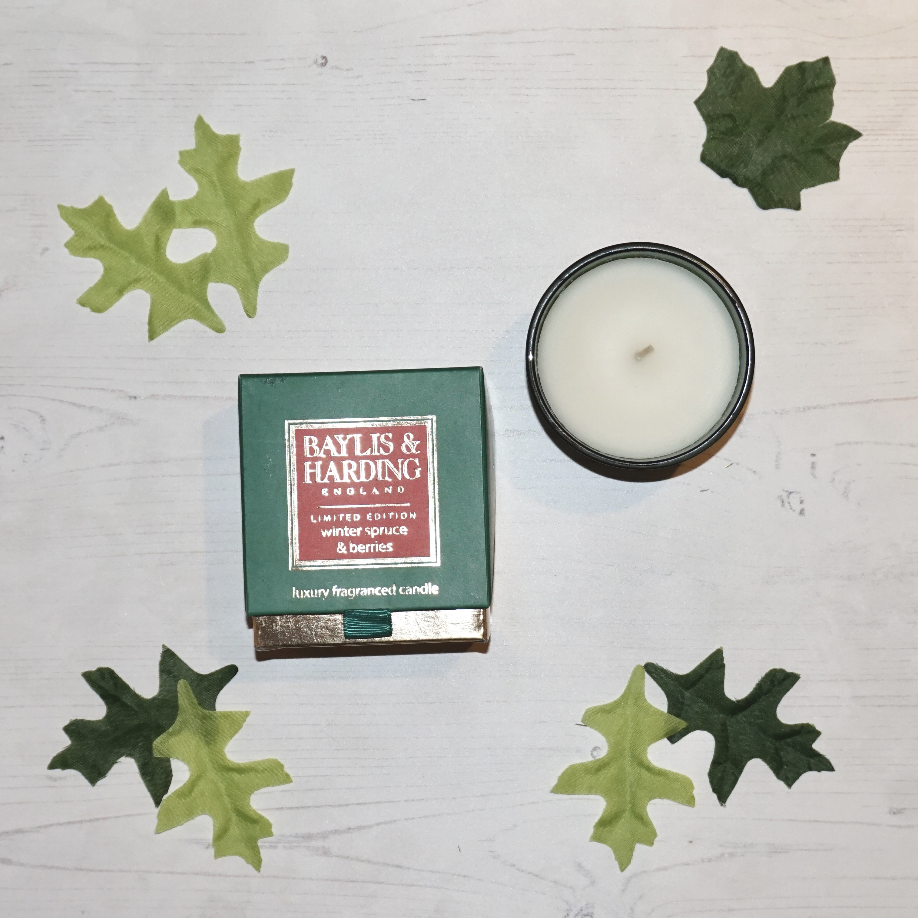 christmas gift guide her candle 