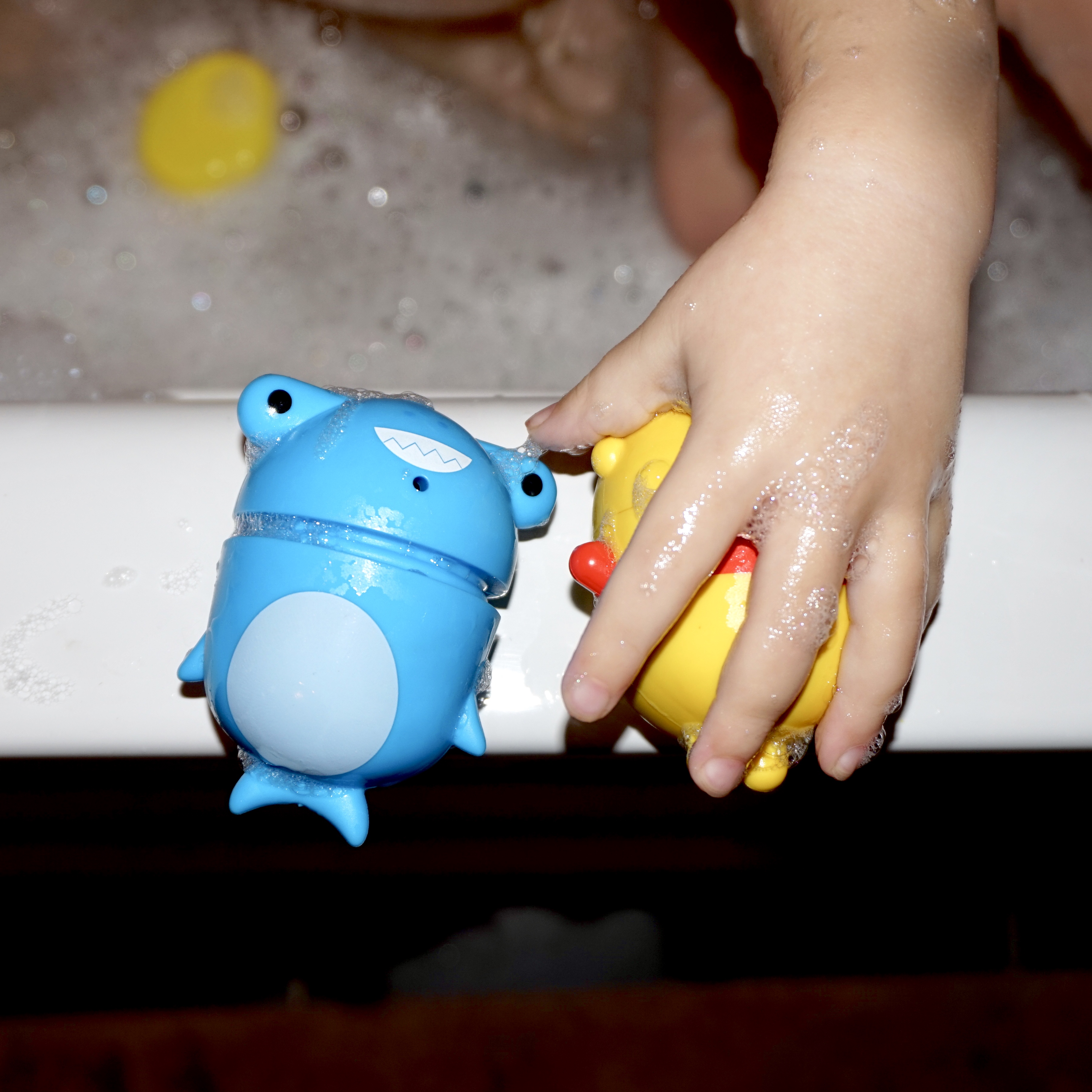 munchkin bath squirters