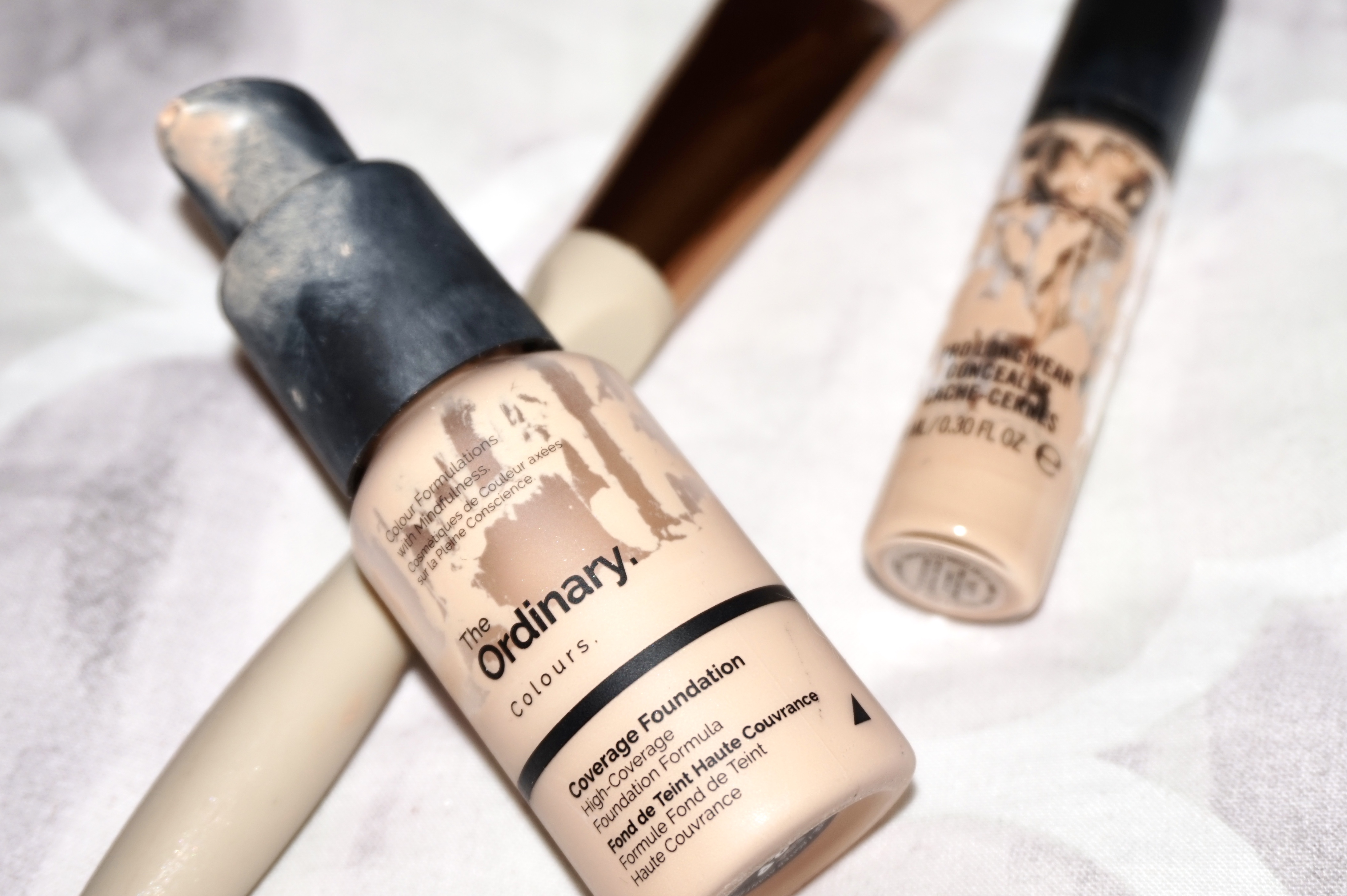 splash of glam make-up base