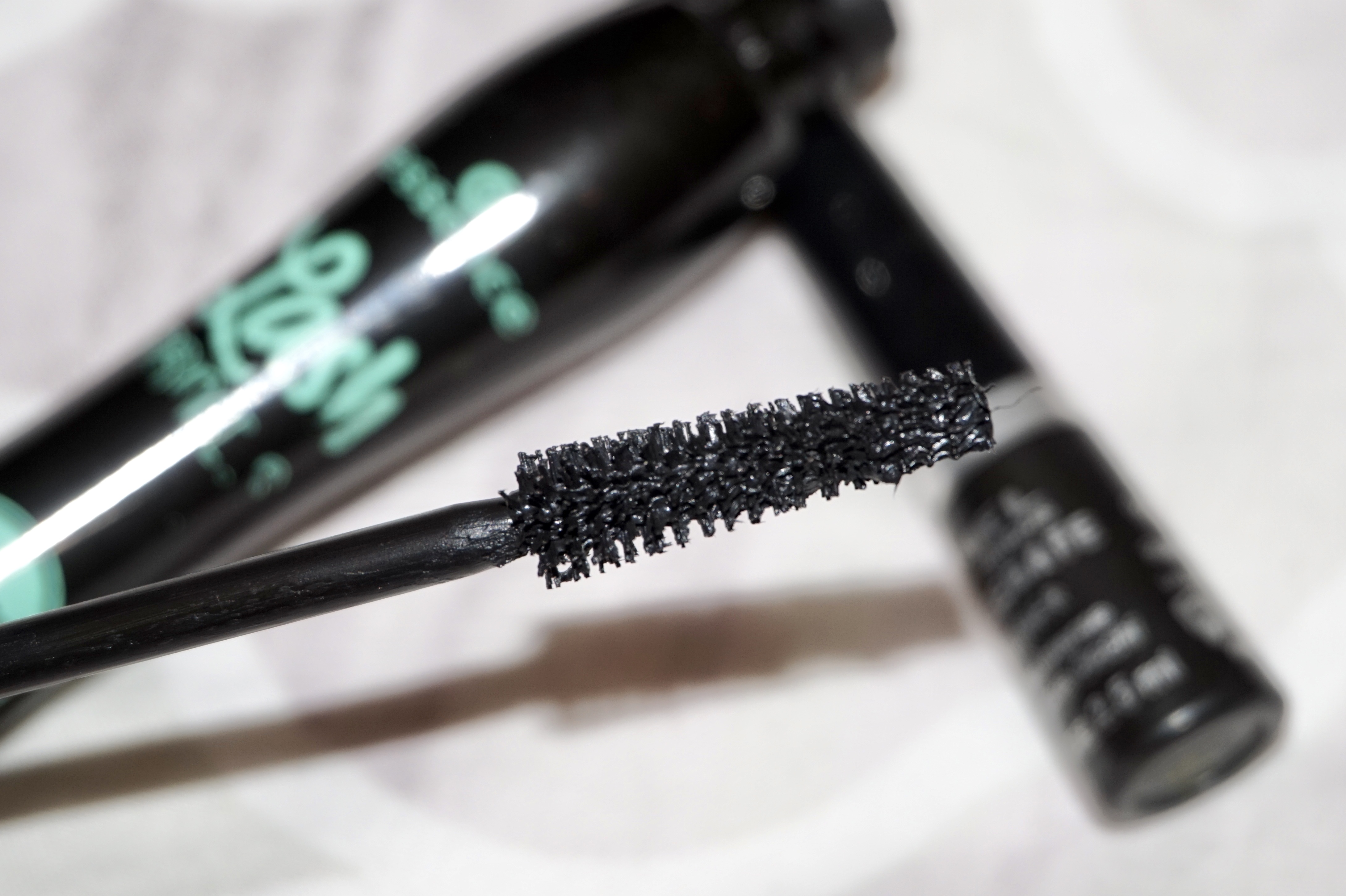 splash of glam make-up eyes