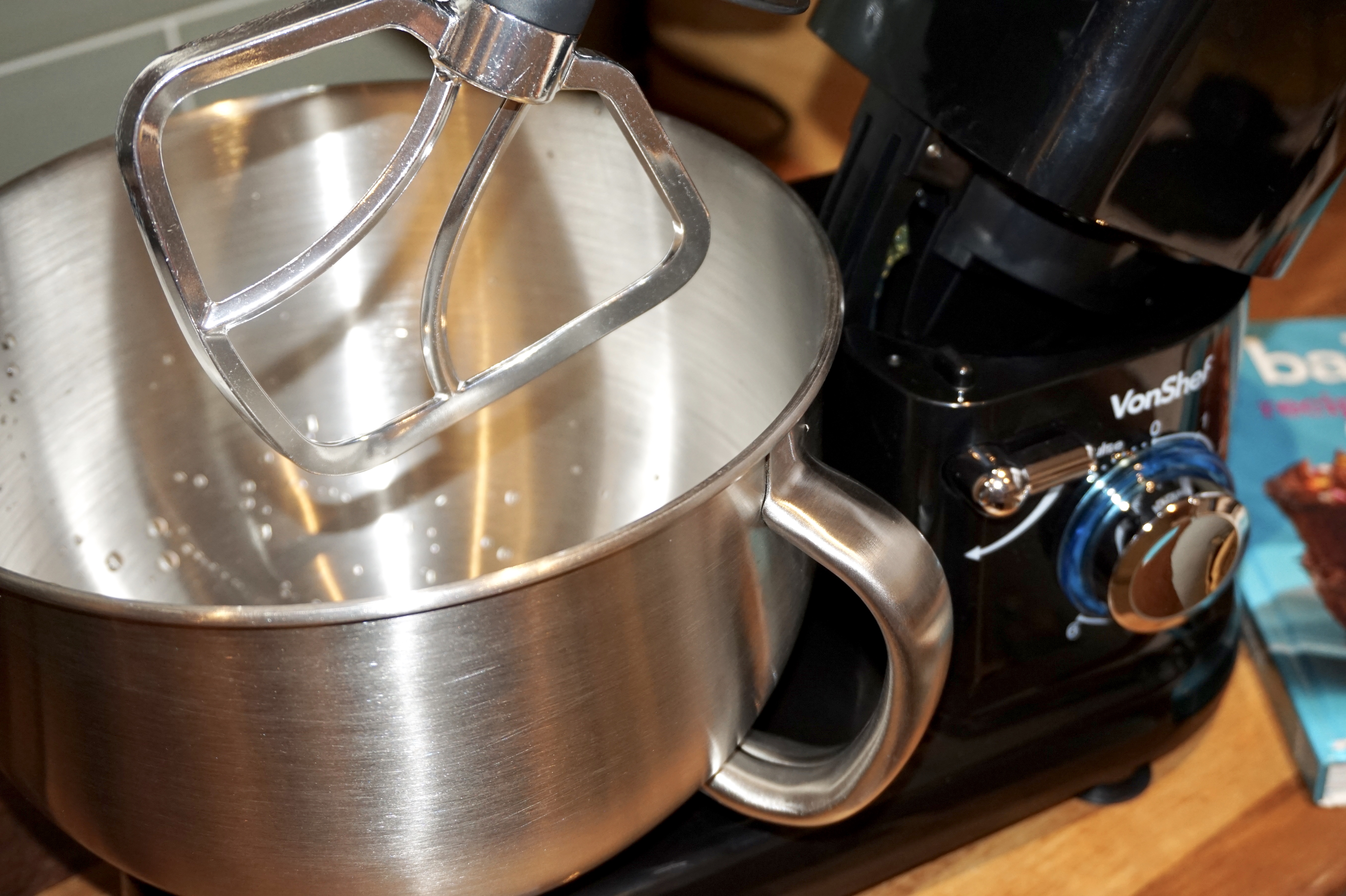 baking with domu VonShef mixer