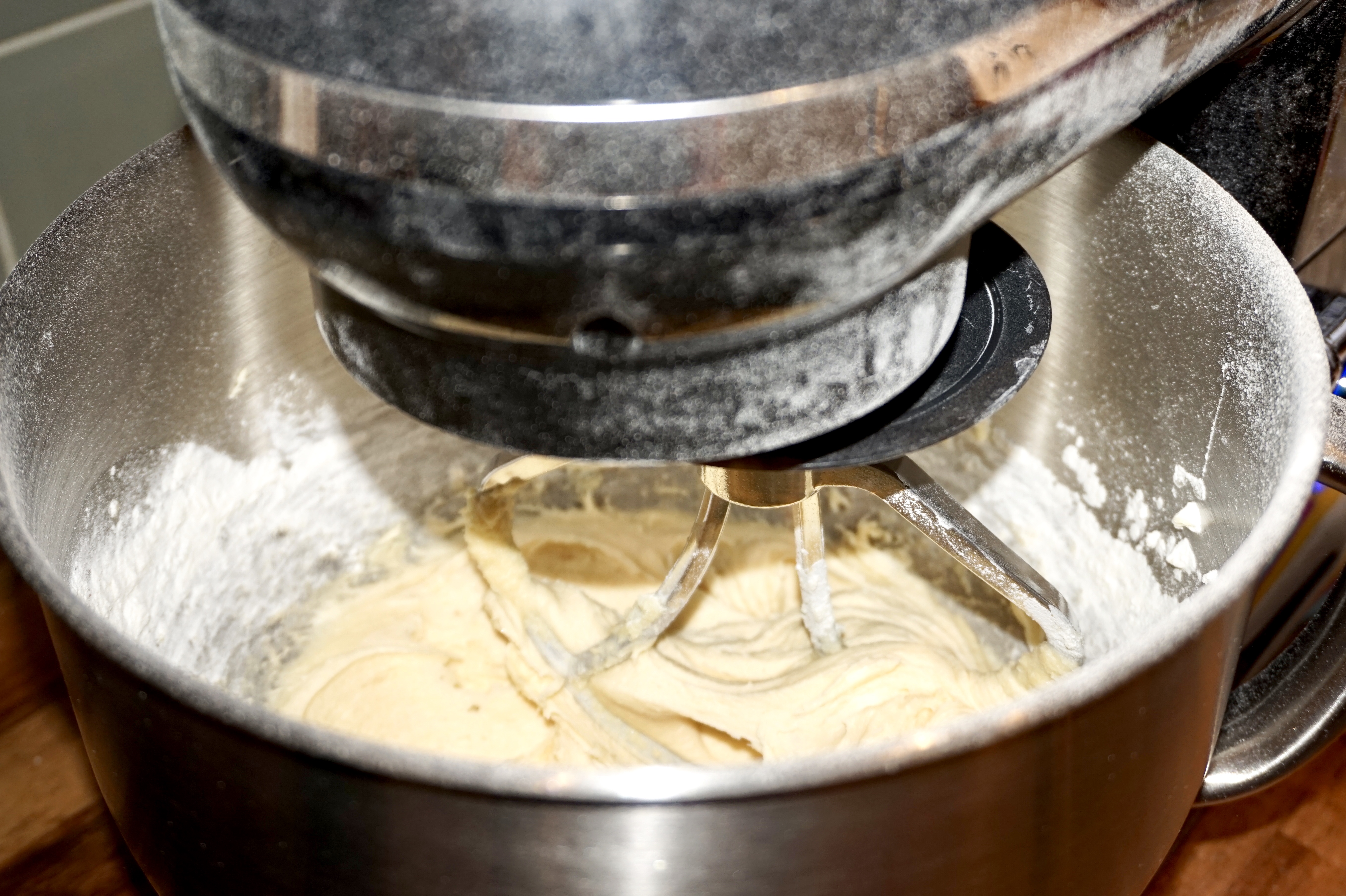 baking with domu VonShef mixer