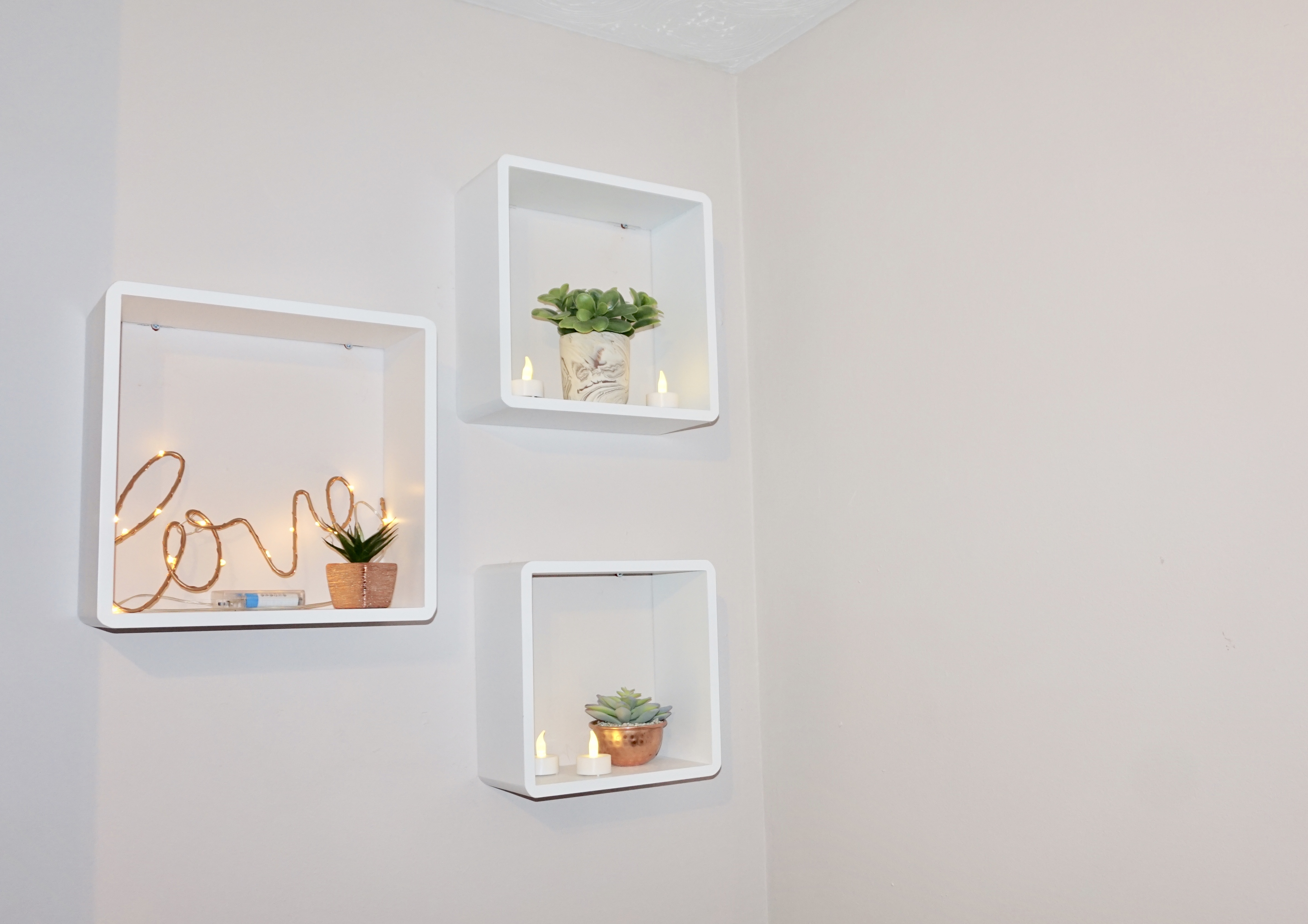 finishing touch with poster lounge